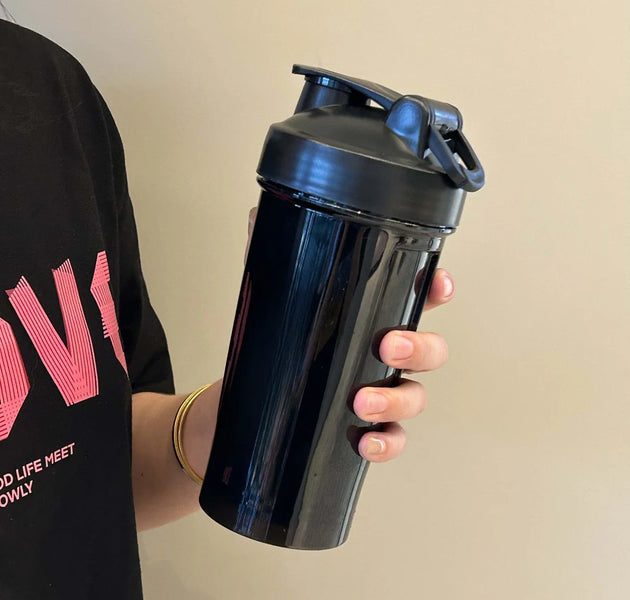 Shaker Bottle Leak-Proof with Mixing Ball, Portable Gym Cup for Protein Shakes & Pre-Workout Drinks